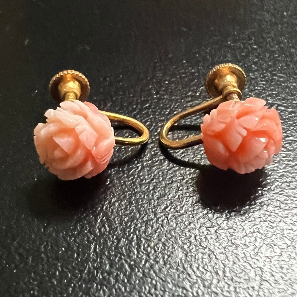 Vintage Screw Back Pink Peach Acrylic Flower Gold Tone